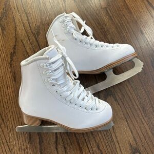 Girls Ice Skates - size 2
